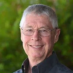 Headshot of Larry Robinson